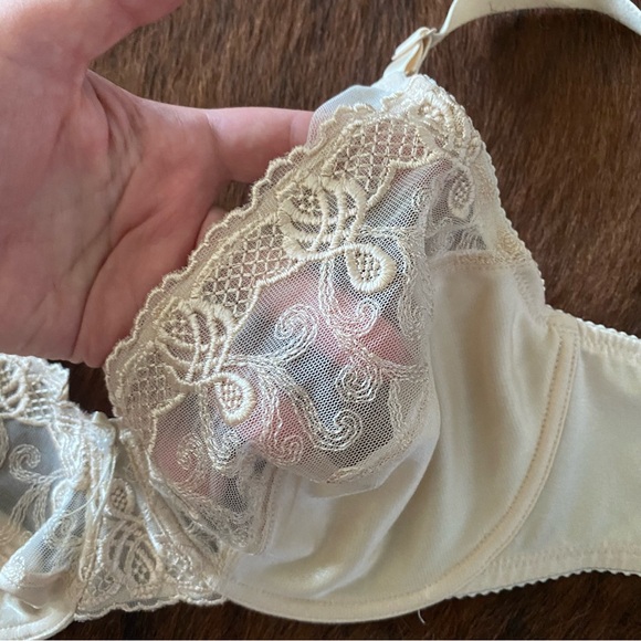 WACOAL UNDERWIRE BRA - Picture 3 of 6